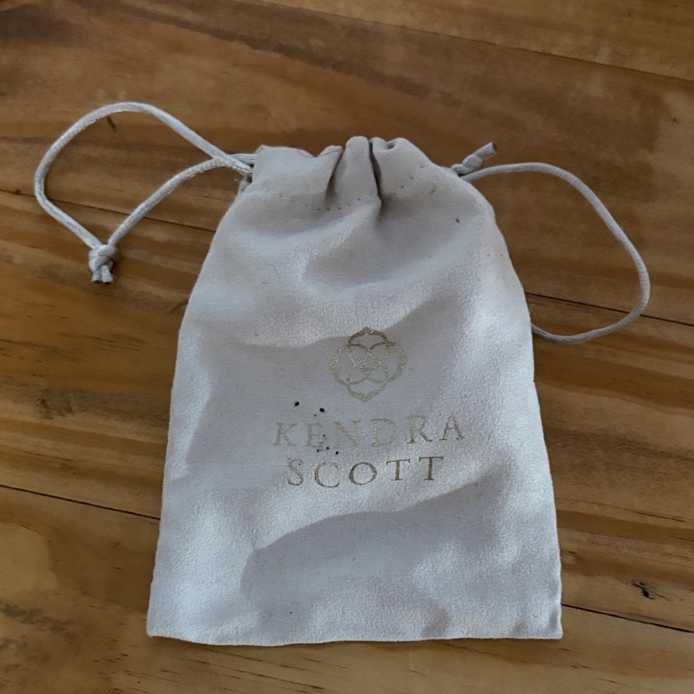 Kendra Scott Cream Drawstring Pouch